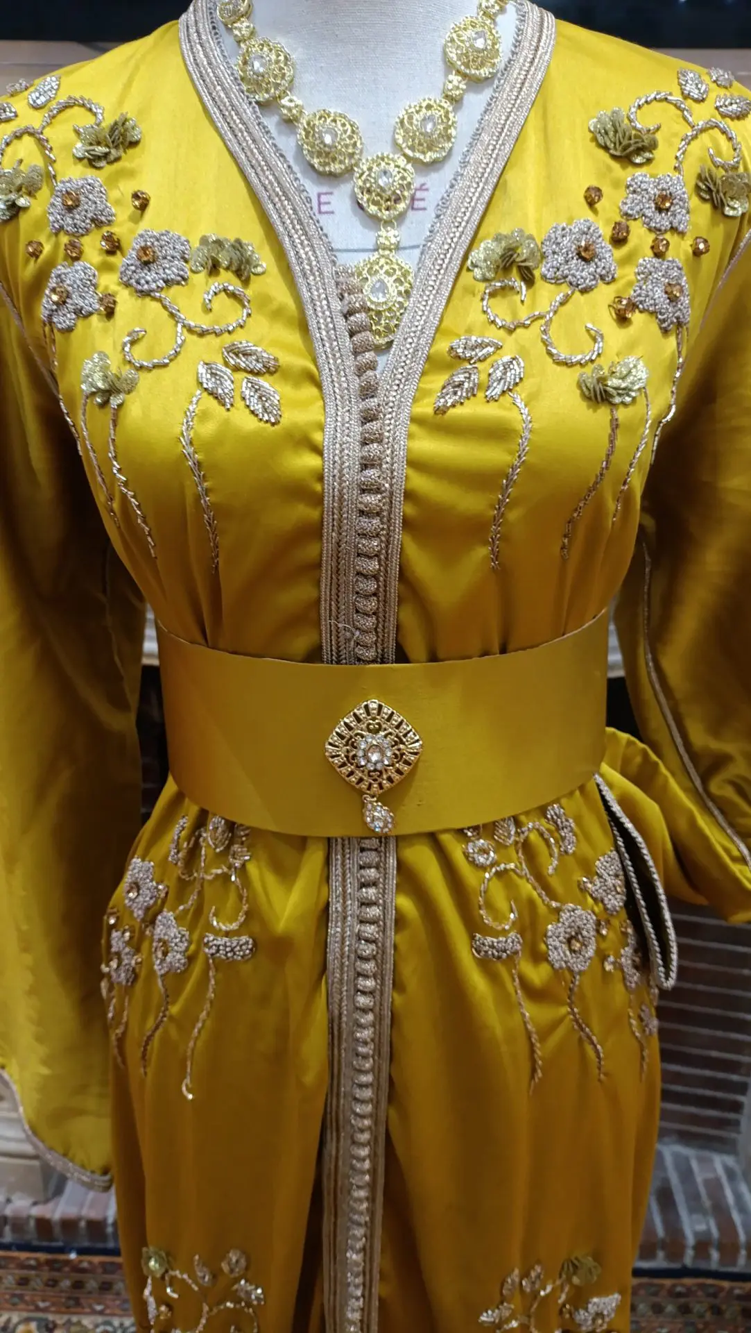 caftan marocain d'occasion grande taille – Image 8