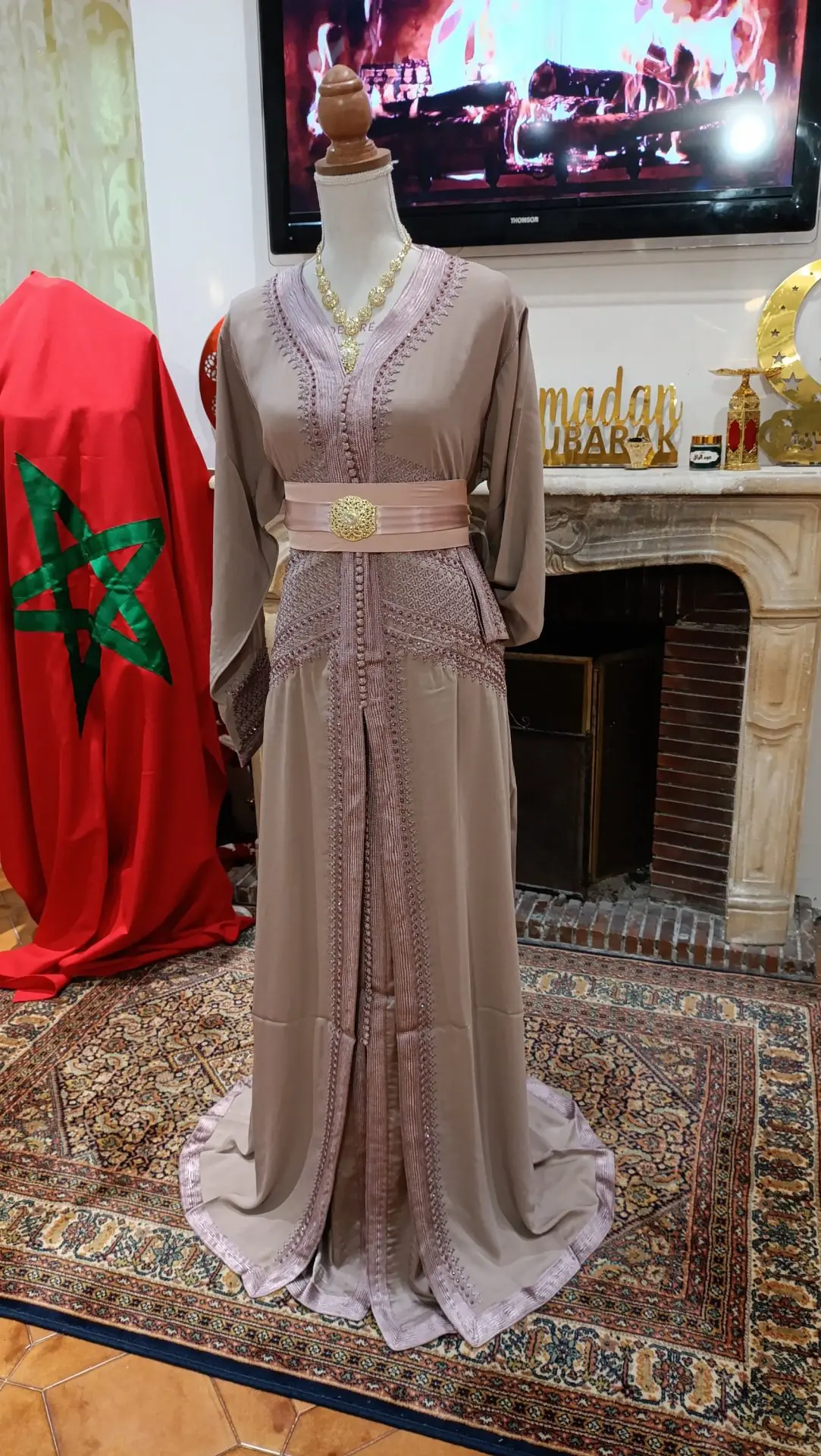 caftan marocain neuf - Grande Taille - Takchita deux pièces – Image 2