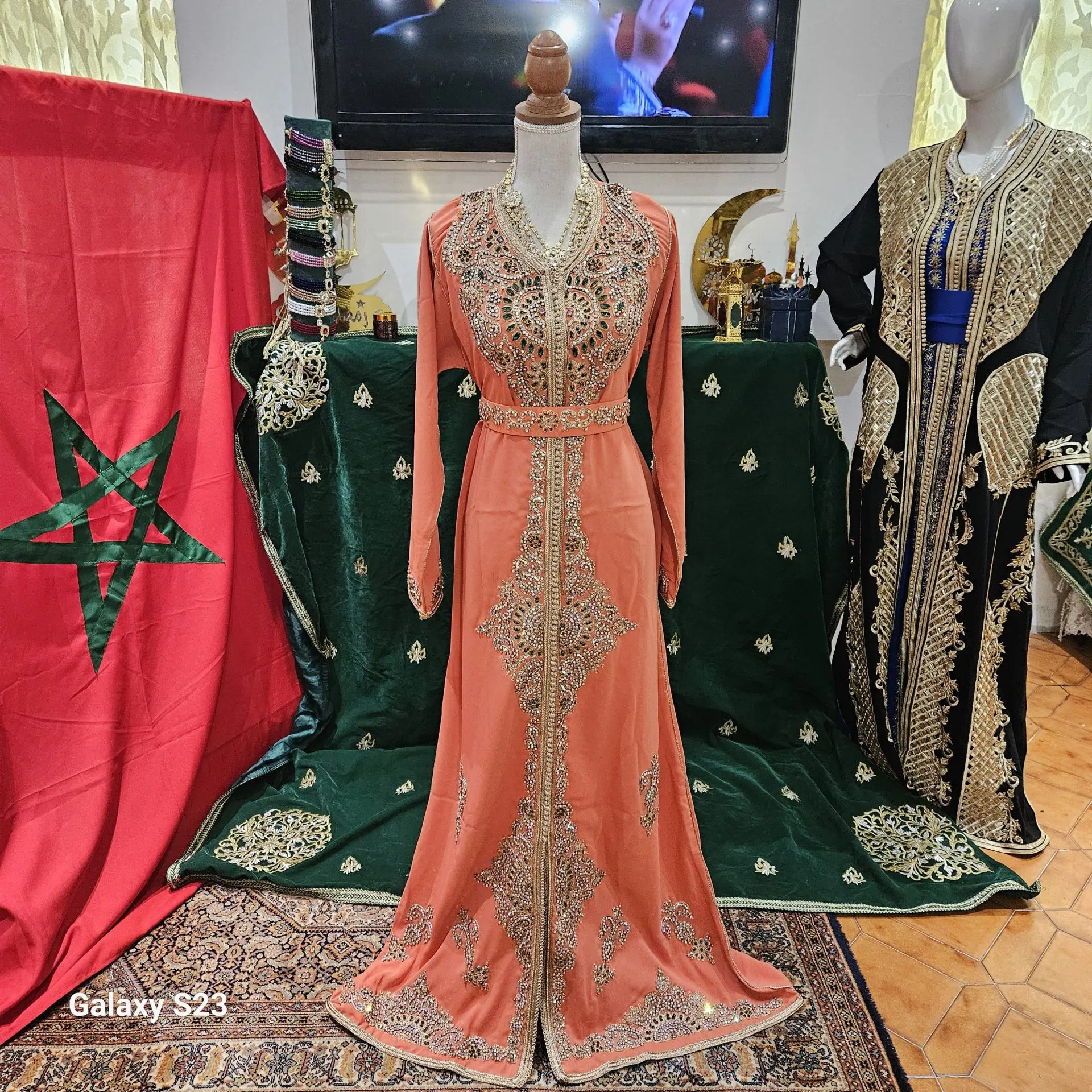 caftan marocain neuf avec ceinture