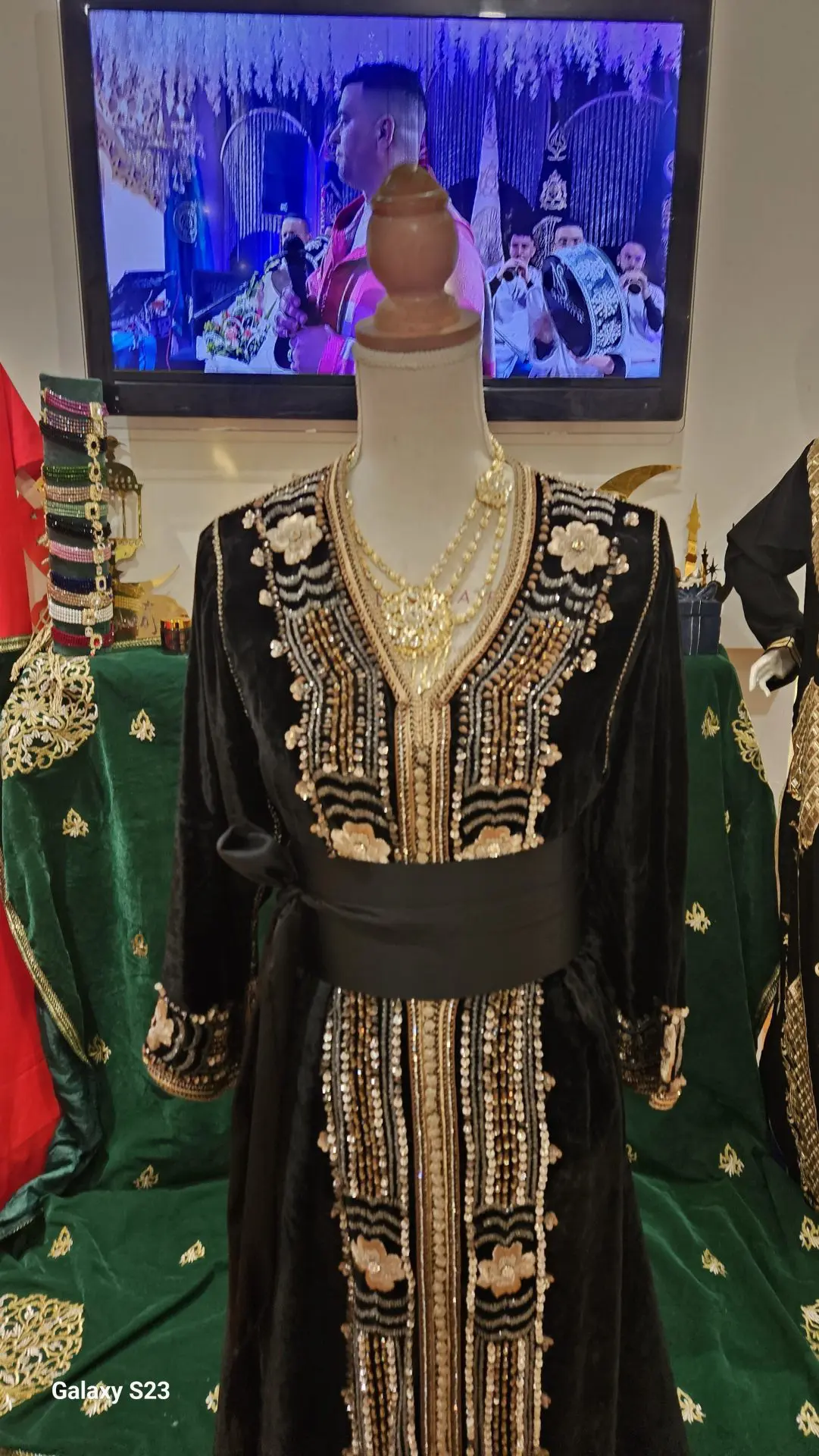 caftan marocain d'occasion – Image 3