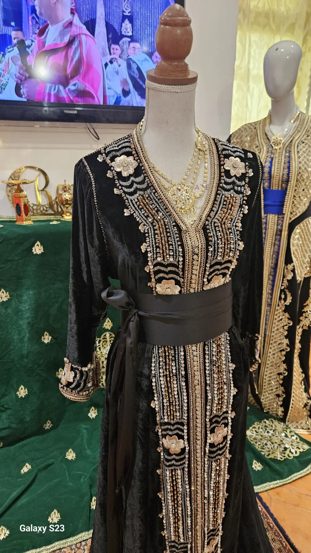 caftan marocain d'occasion – Image 10