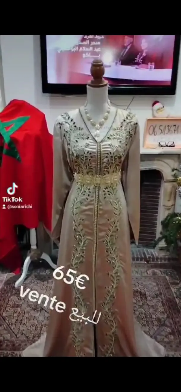 lot deux caftan marocain d'occasion grande taille plus ceinture