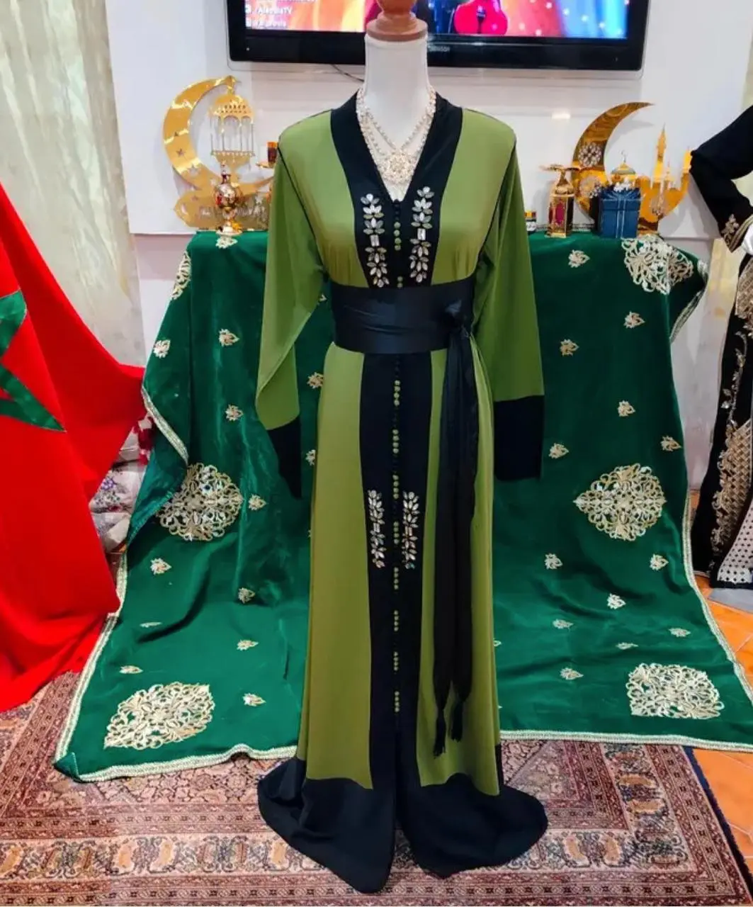 lot Caftan marocain – Image 2