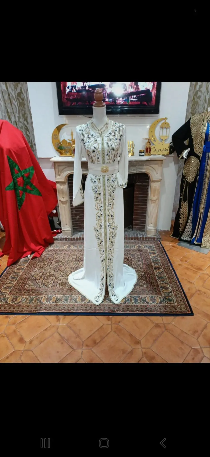 lot deux caftan marocain plus ceinture