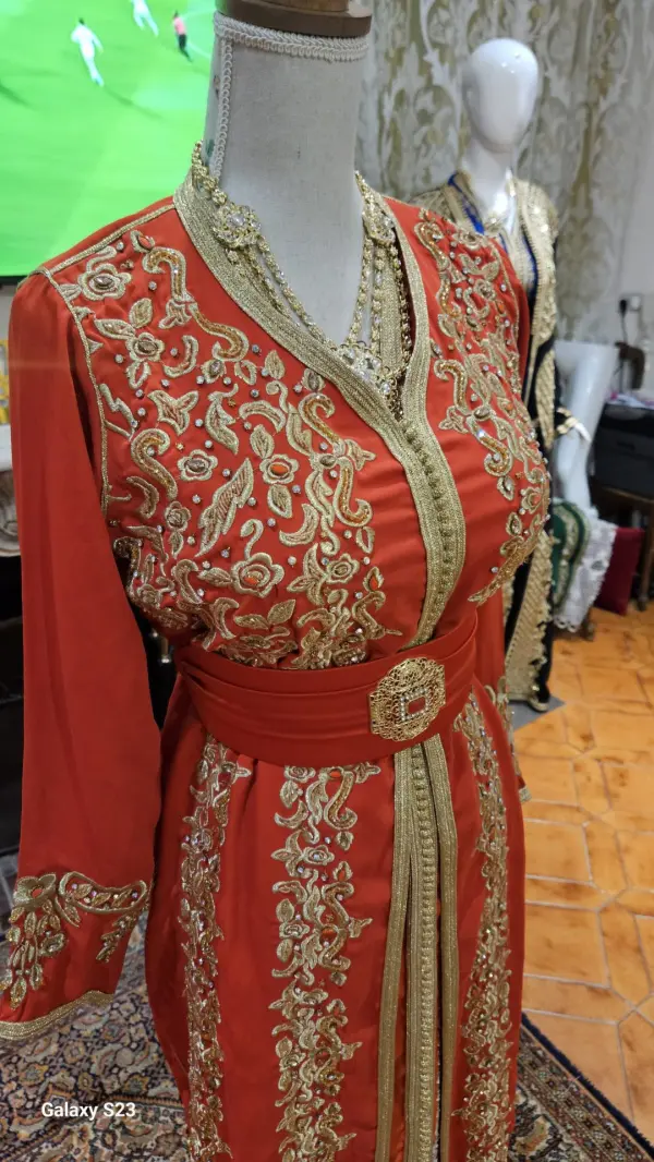 Caftan marocain d'occasion — taille 38-40 — photo 11