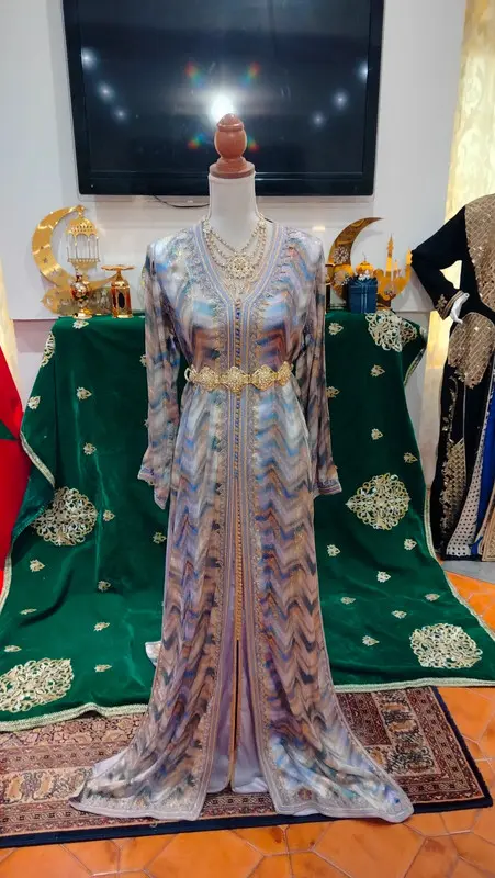 caftan marocain d'occasion - Takchita deux pièces – Image 3