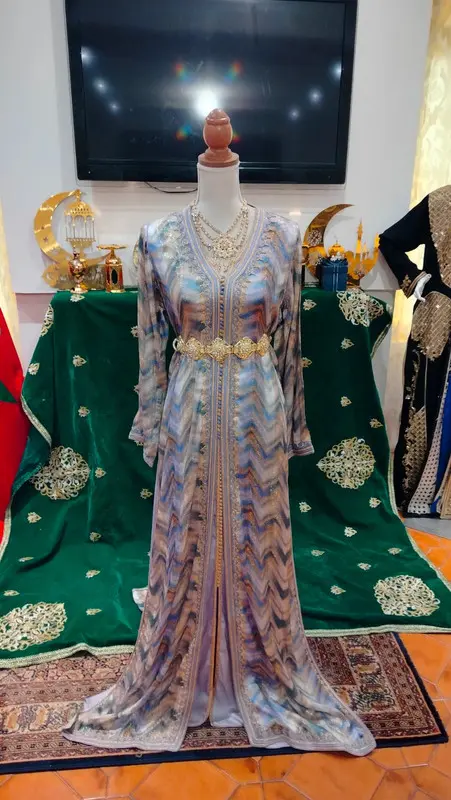 caftan marocain d'occasion - Takchita deux pièces – Image 10