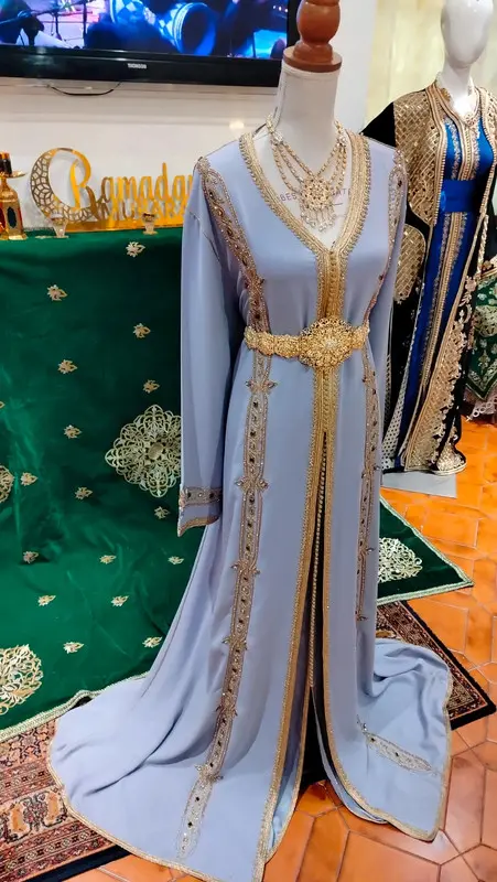 caftan marocain d'occasion Grande taille- Takchita deux pièces – Image 6