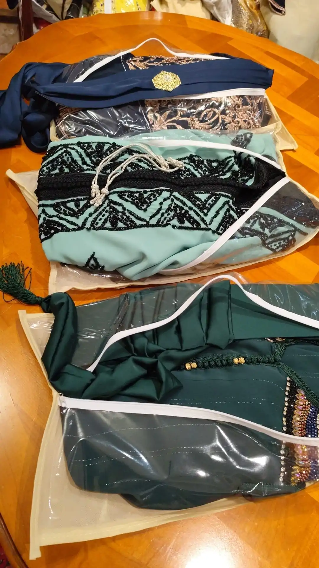 lot caftan neuf