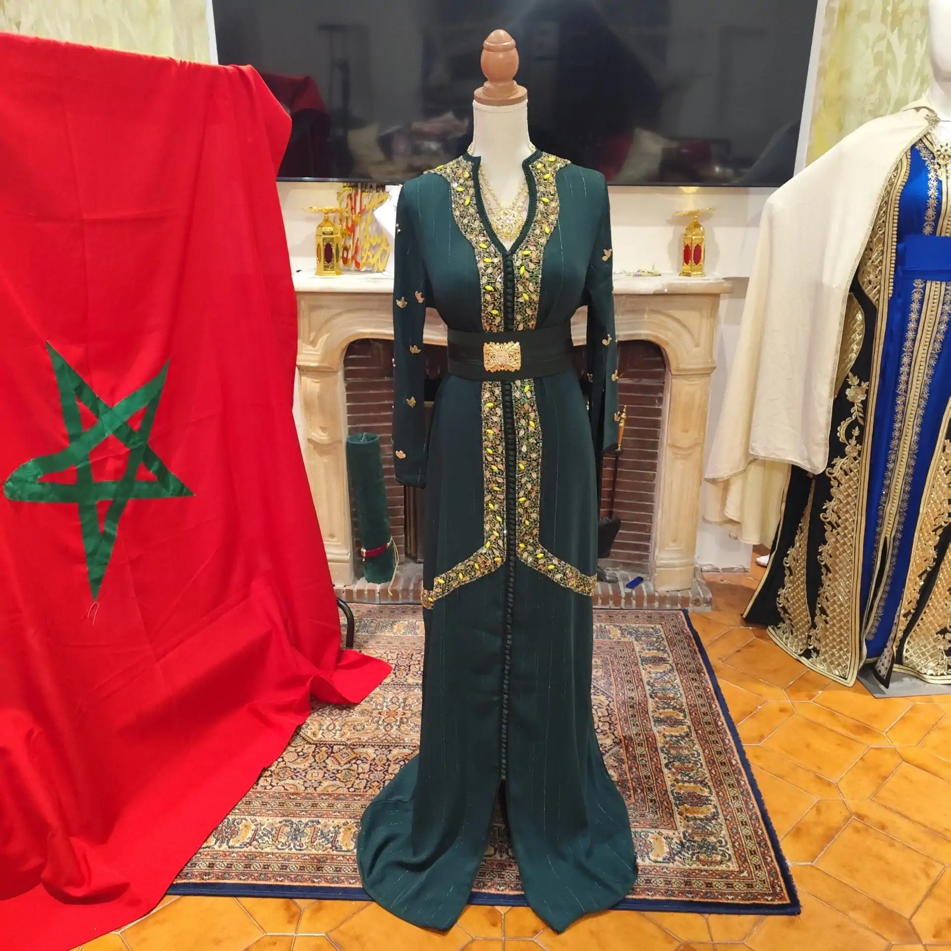 caftan marocain neuf plus accessoires