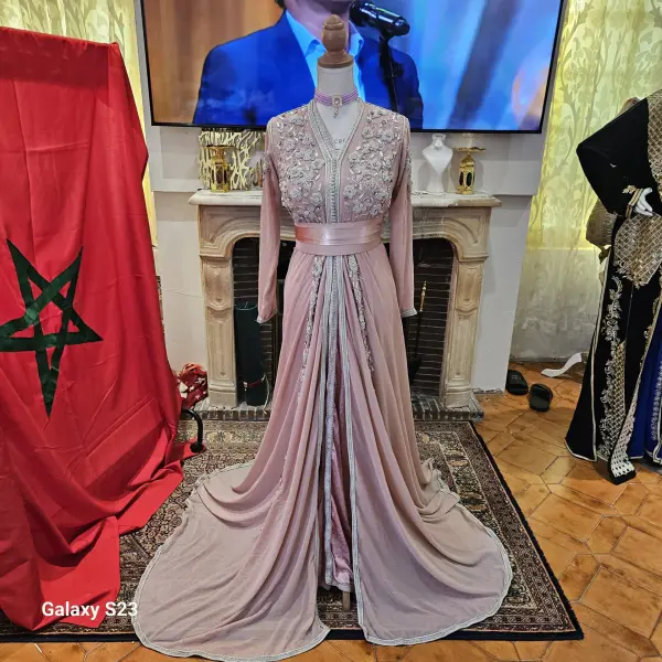 Caftan marocain d'occasion — taille 42-44