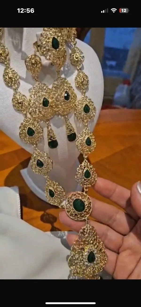 parure de bijoux neuve 5piece