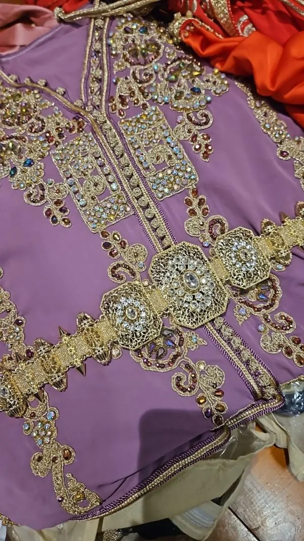 caftan marocain neuf  avec ceinture