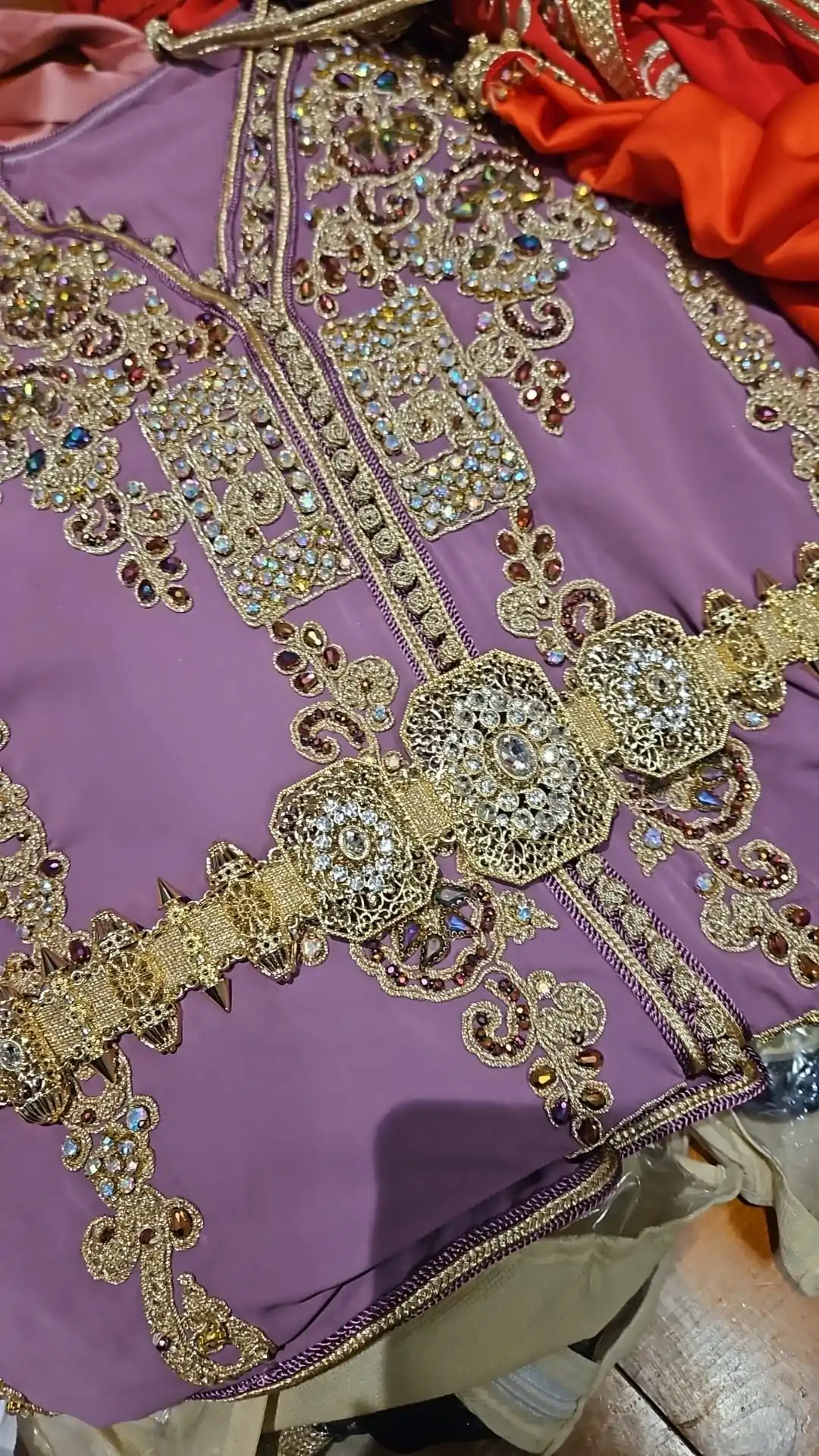 caftan marocain neuf  avec ceinture