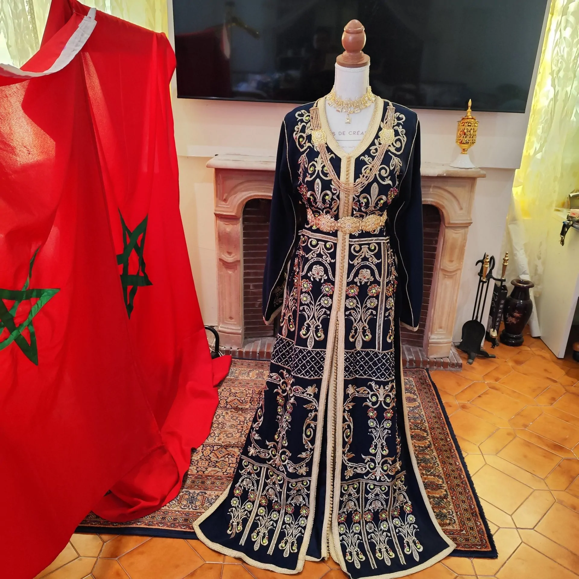 caftan marocain d occasion - takchita deux pièces