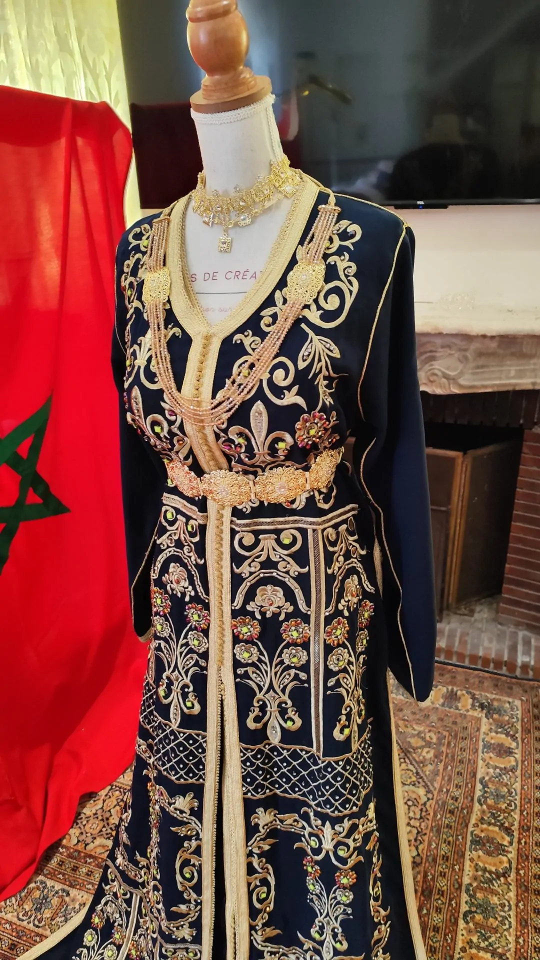 caftan marocain d occasion - takchita deux pièces – Image 7