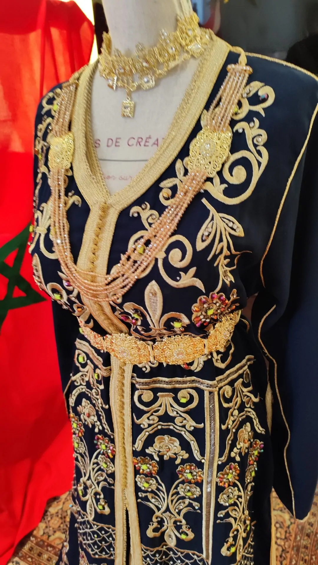 caftan marocain d occasion - takchita deux pièces – Image 6