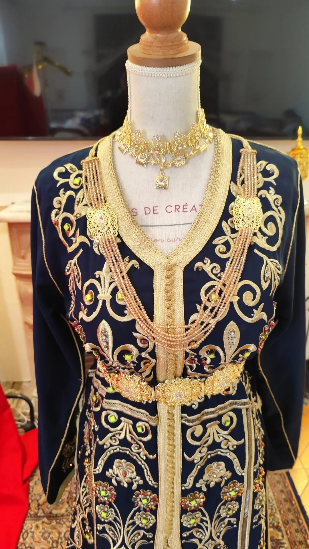 caftan marocain d occasion - takchita deux pièces – Image 4