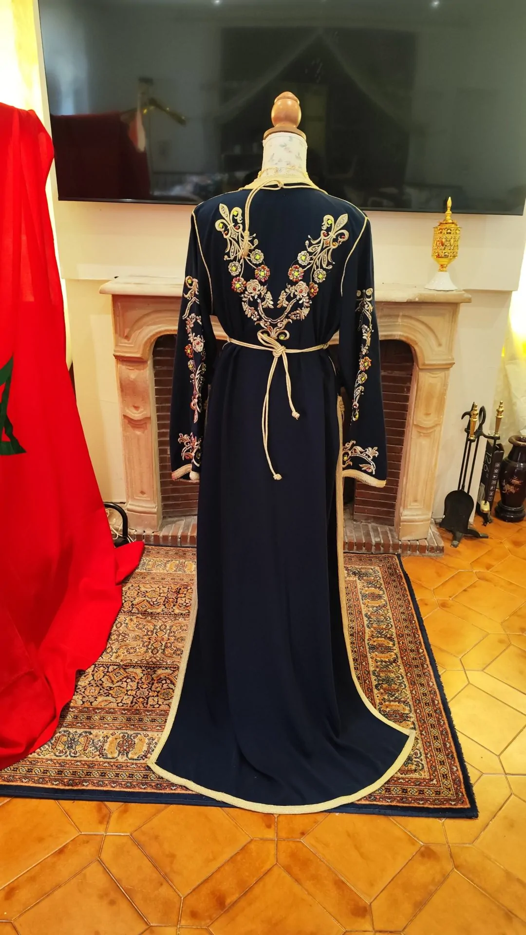 caftan marocain d occasion - takchita deux pièces – Image 5