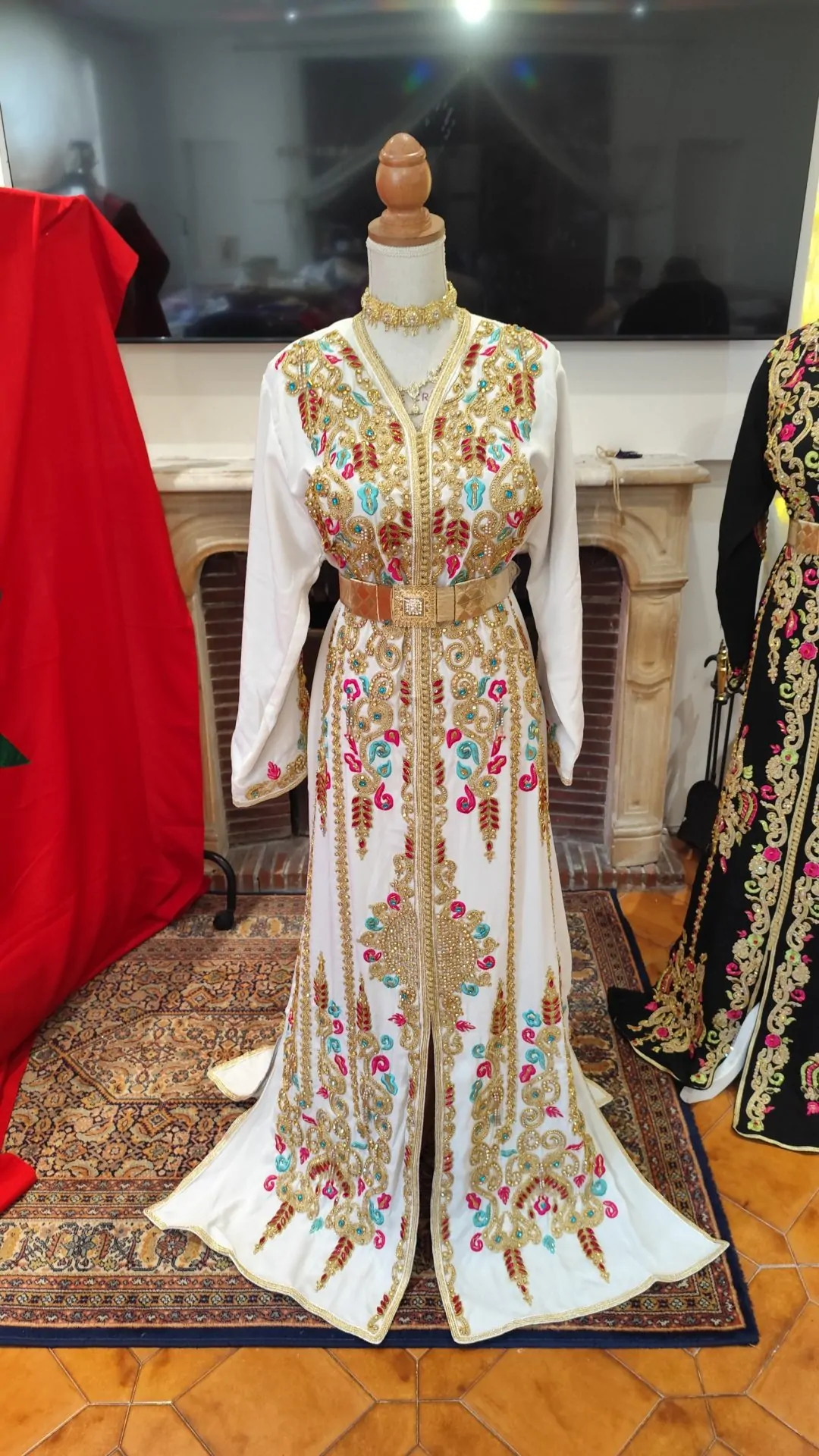 caftan marocain neuf doublé avec la ceinture – Image 3