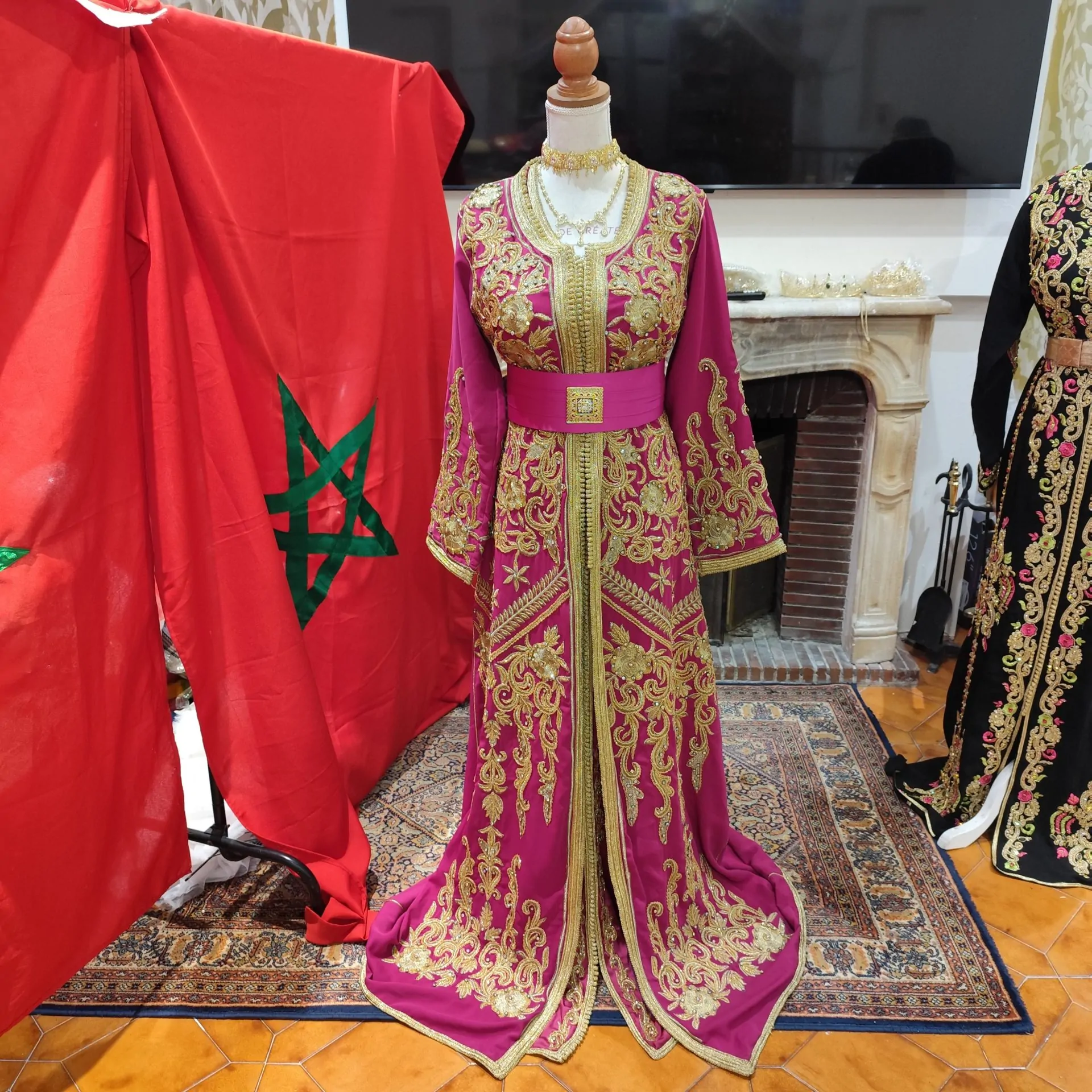caftan marocain haute couture d occasion - Takchita deux pièces