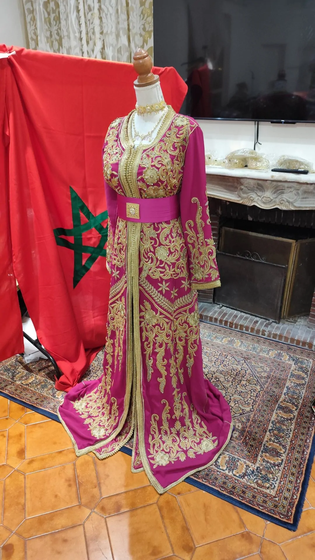 caftan marocain haute couture d occasion - Takchita deux pièces – Image 11