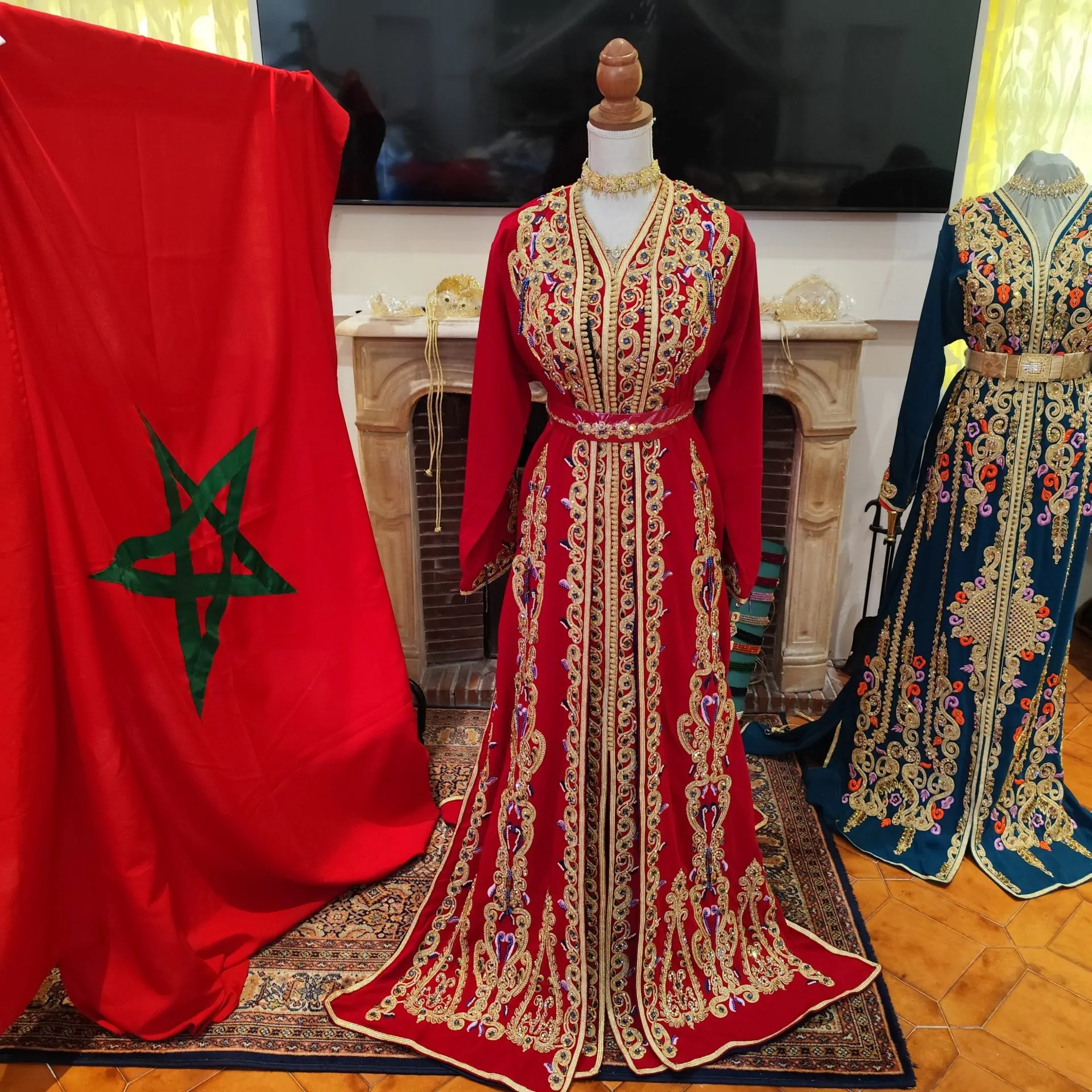 caftan marocain neuf doublé avec ceinture