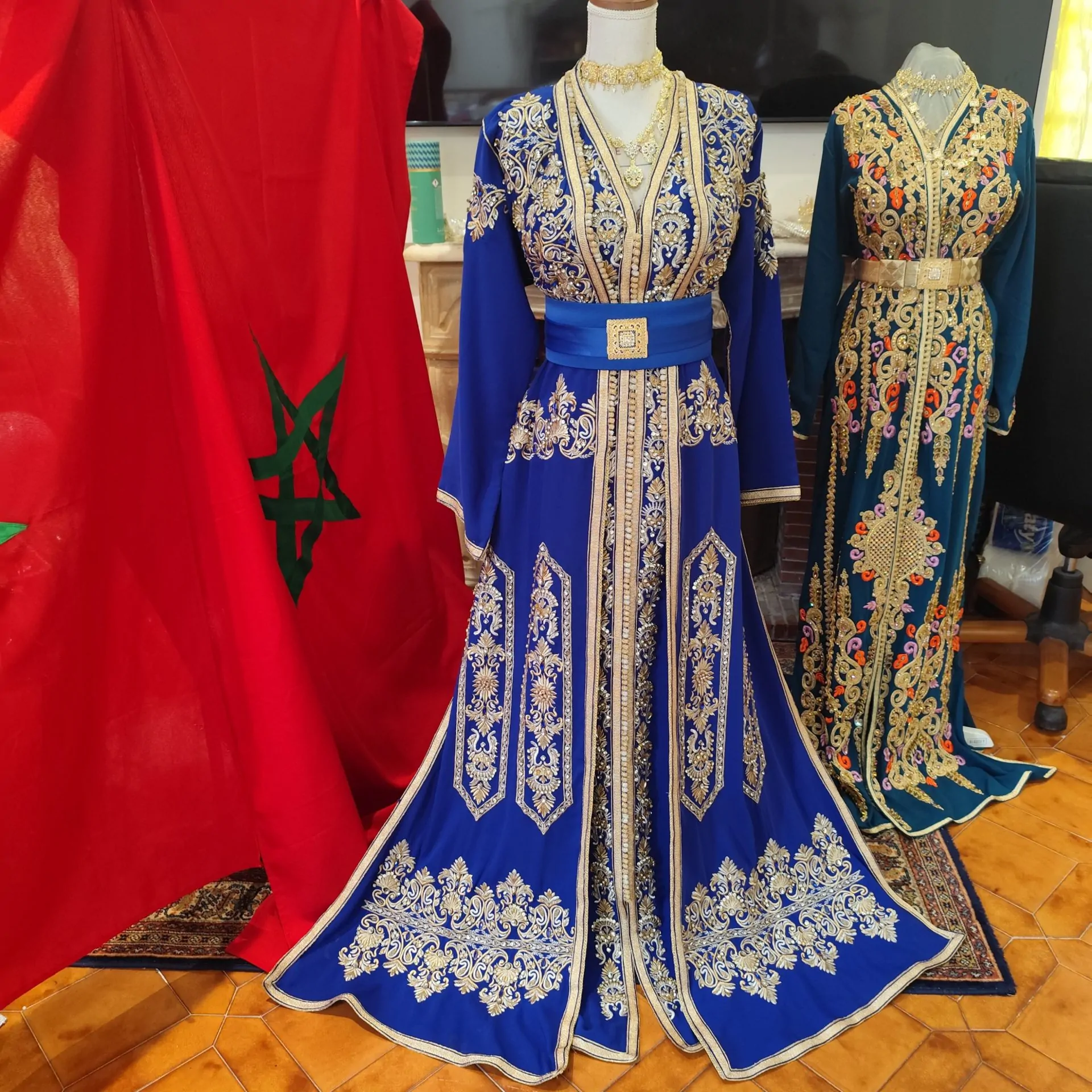 caftan marocain d occasion deux pièces – Image 17