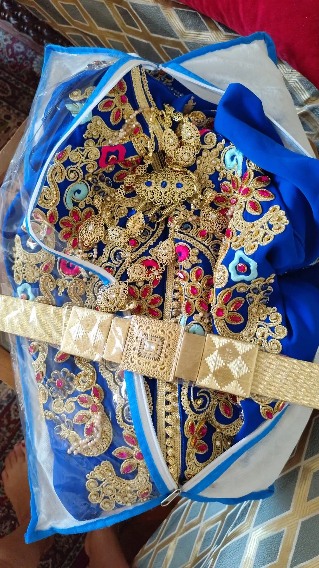 caftan marocain neuf avec accessoires