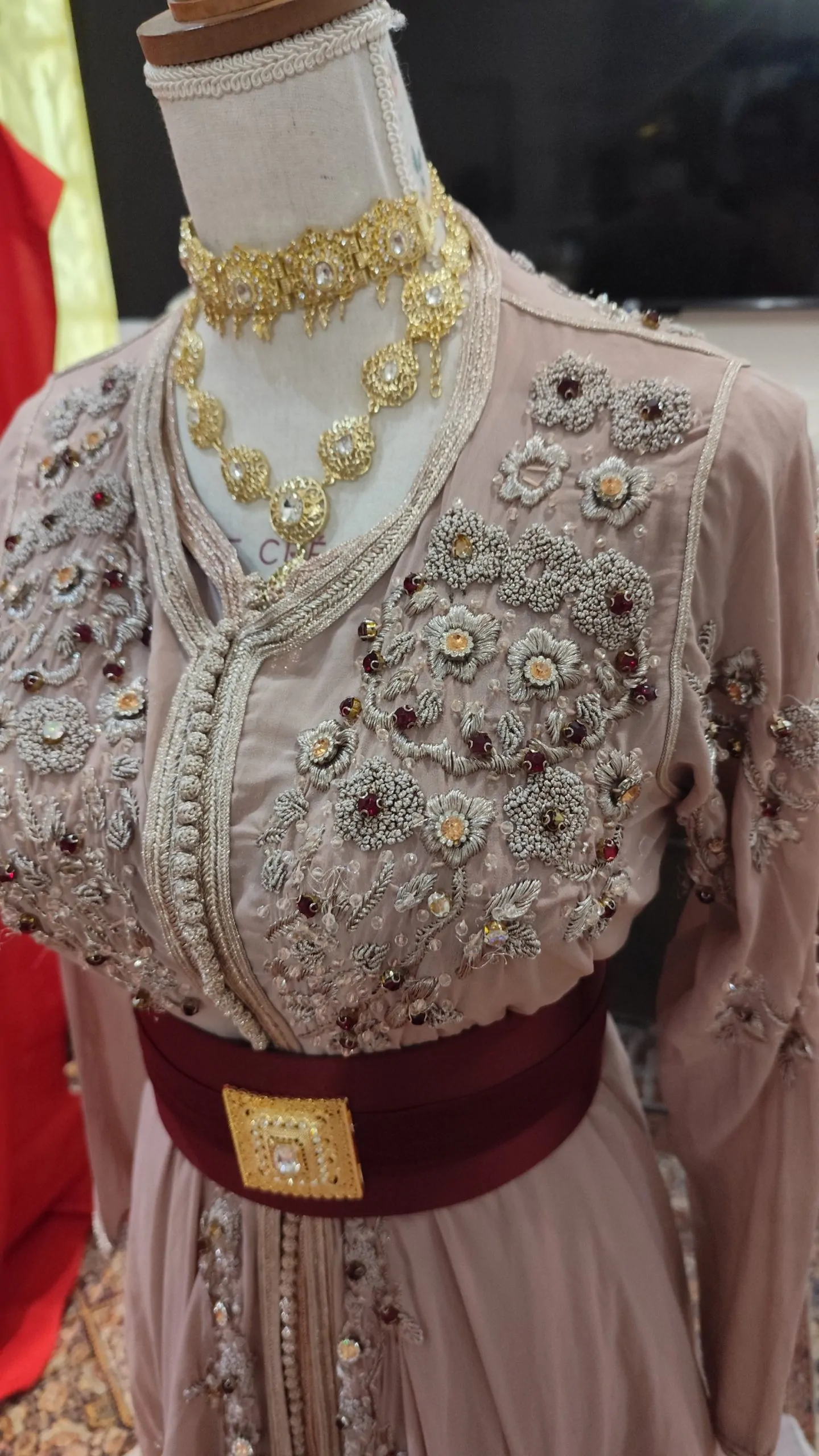 caftan marocain d occasion – Image 8