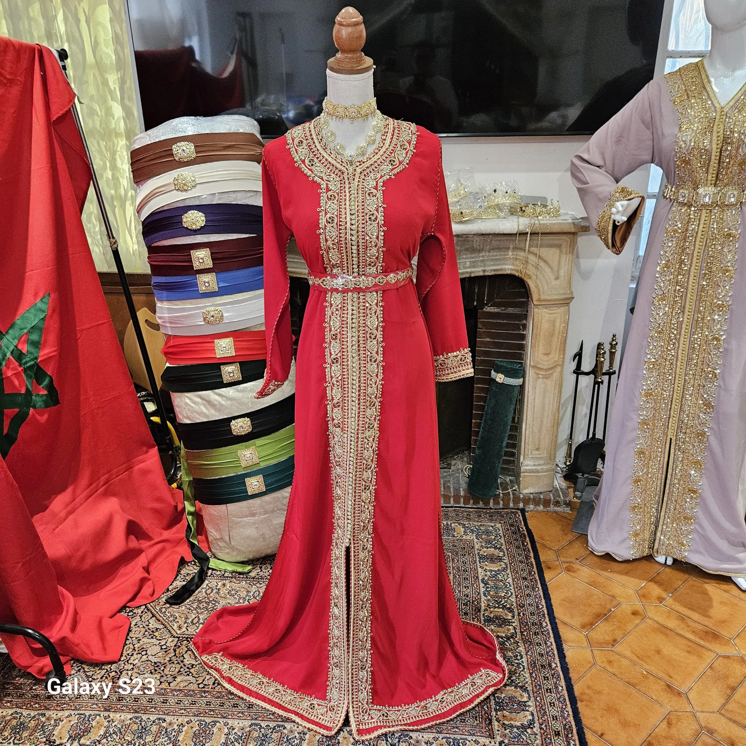 caftan marocain neuf avec ceinture
