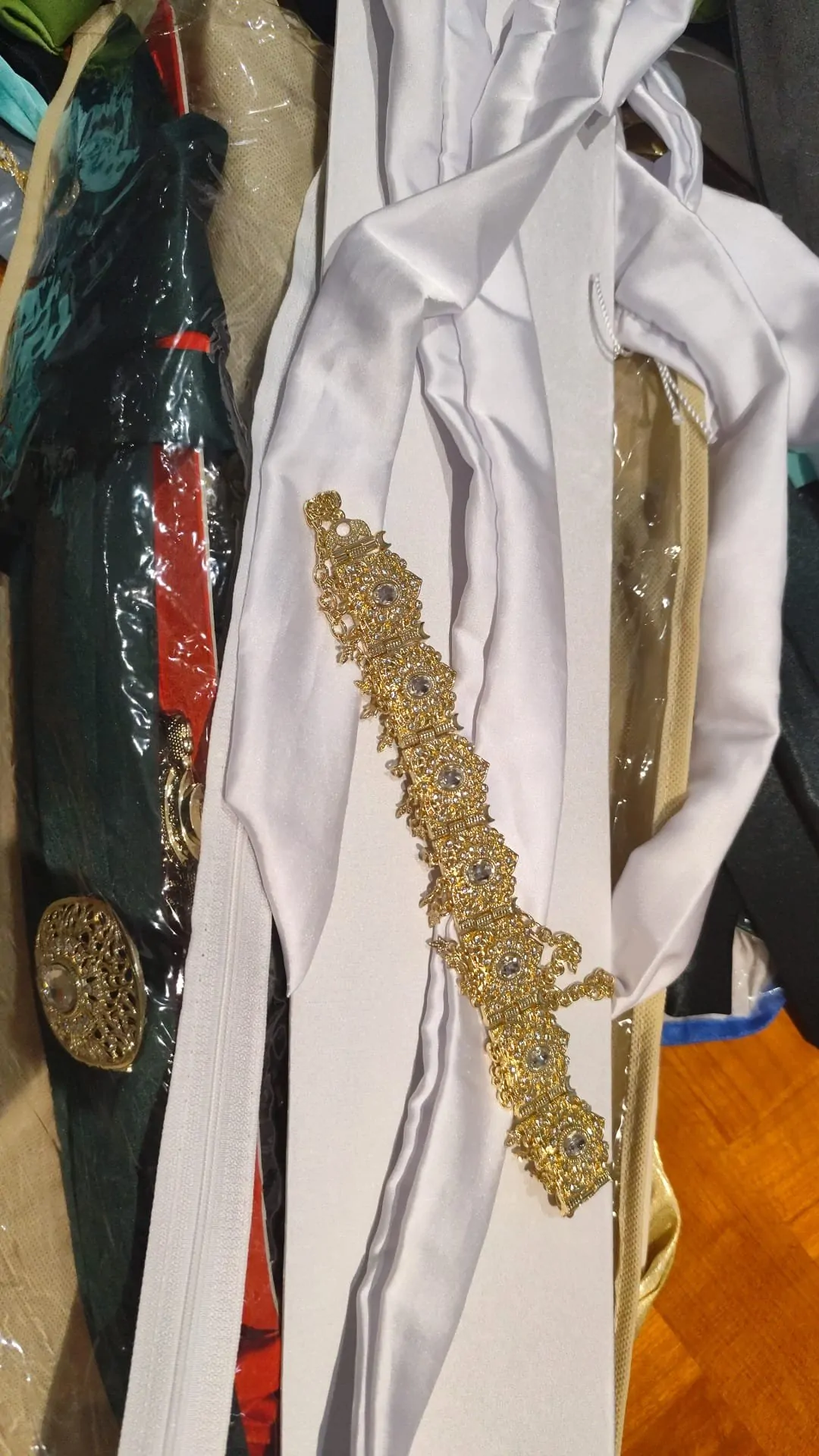 ceinture plus bijoux de tête neuf