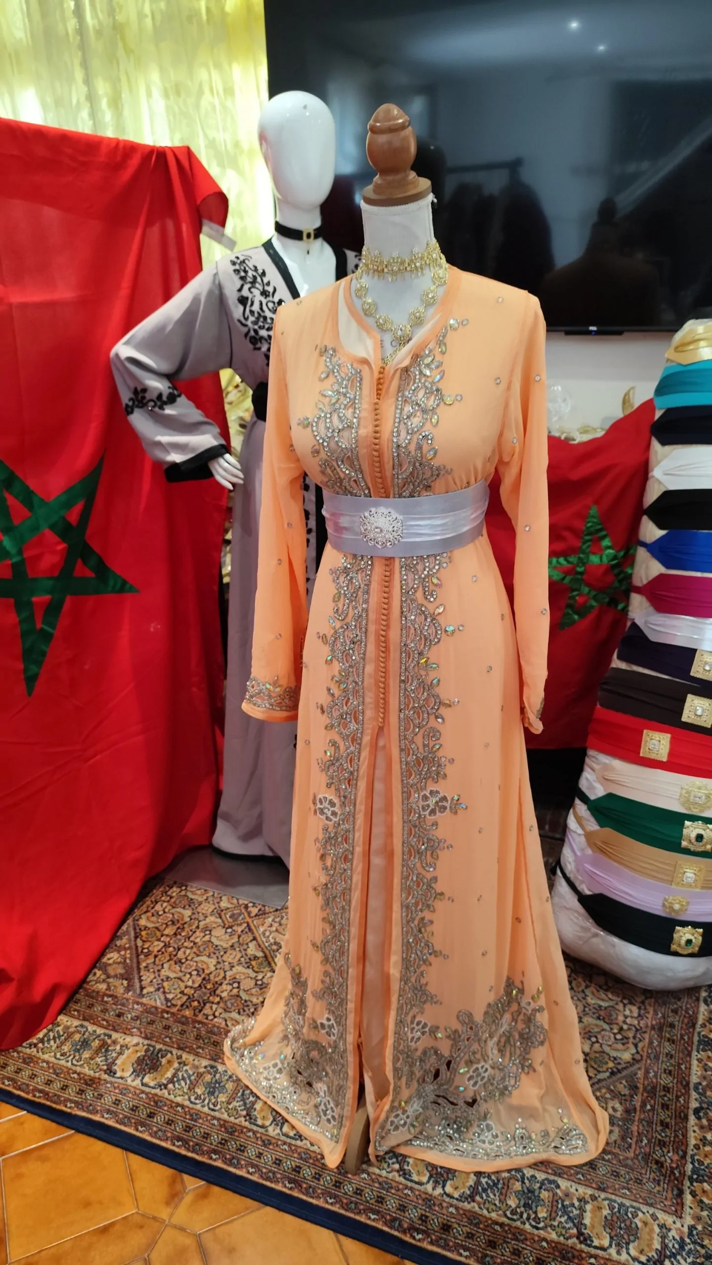caftan marocain d occasion – Image 4
