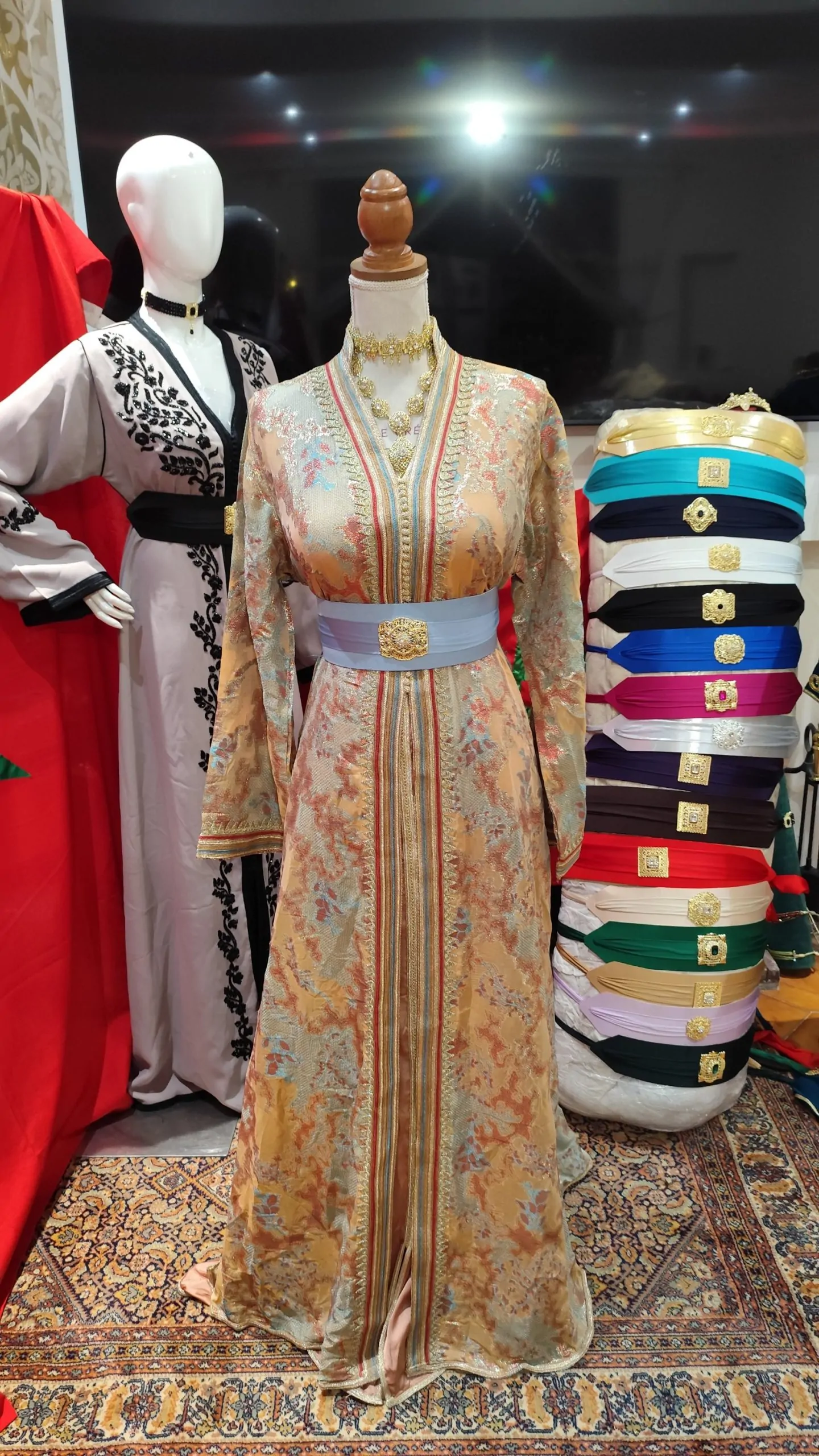 caftan marocain d occasion – Image 3