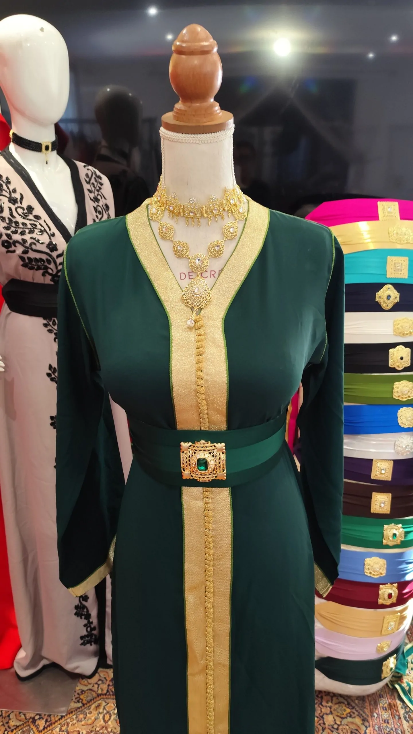 caftan marocain porté une fois – Image 4