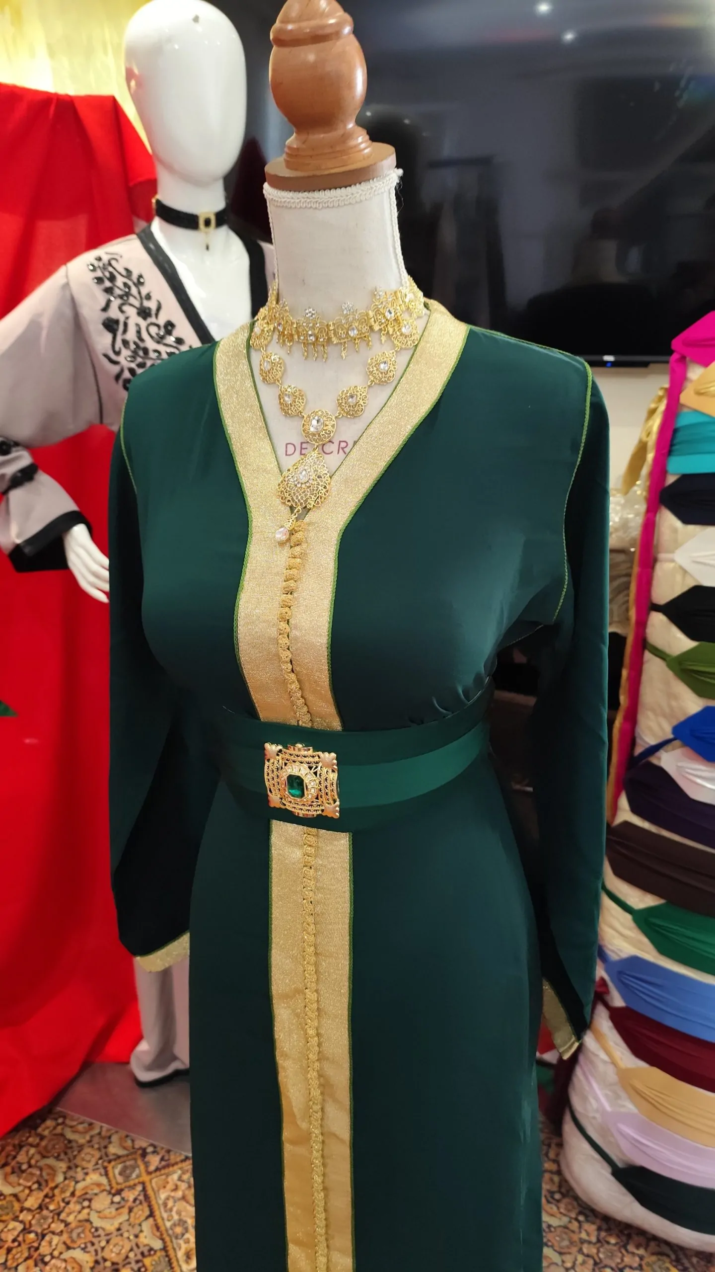caftan marocain porté une fois – Image 3