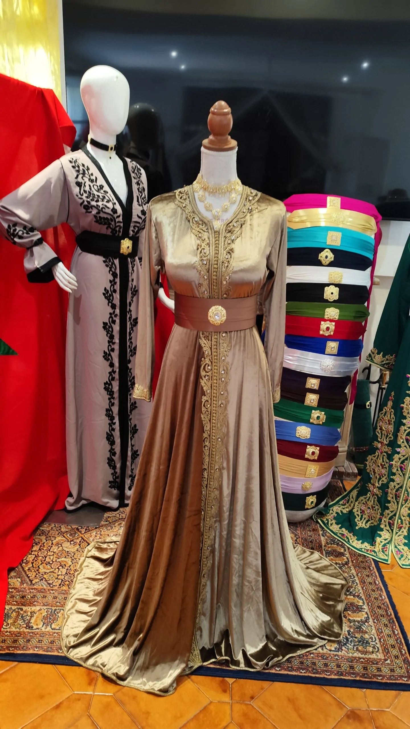 caftan marocain porté une fois – Image 8