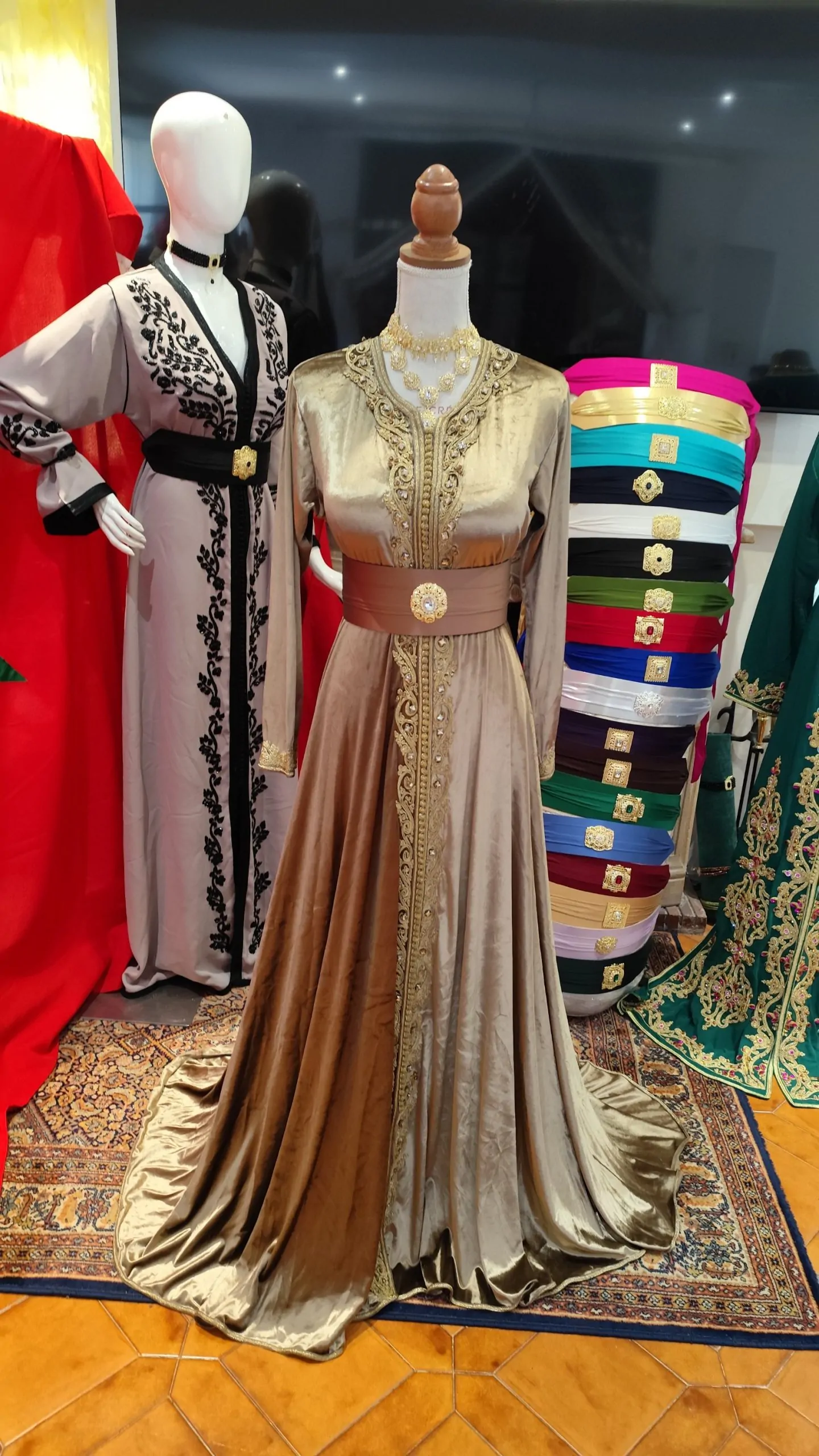 caftan marocain porté une fois – Image 7