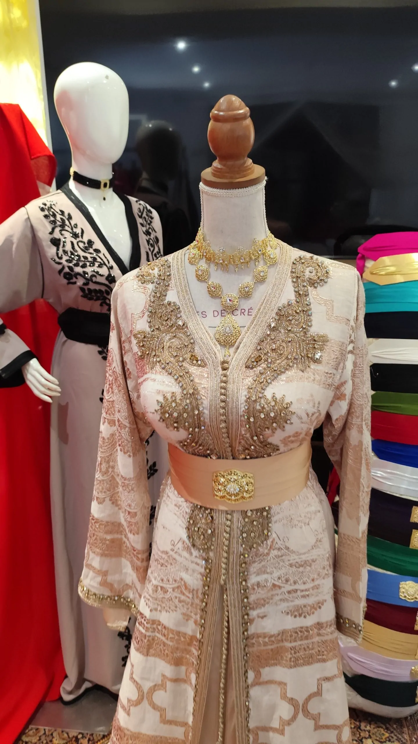 caftan marocain d occasion – Image 5