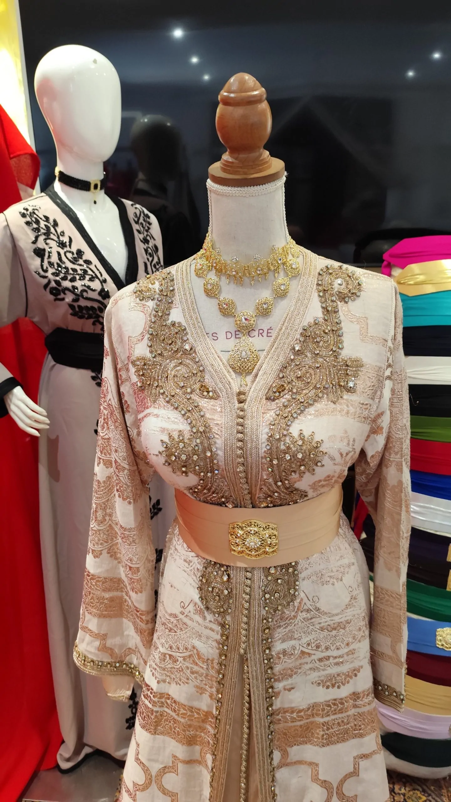 caftan marocain d occasion – Image 9