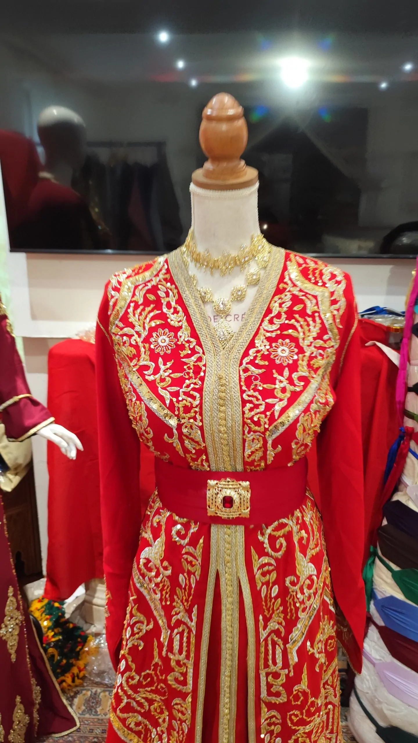 caftan marocain d occasion doublé – Image 5