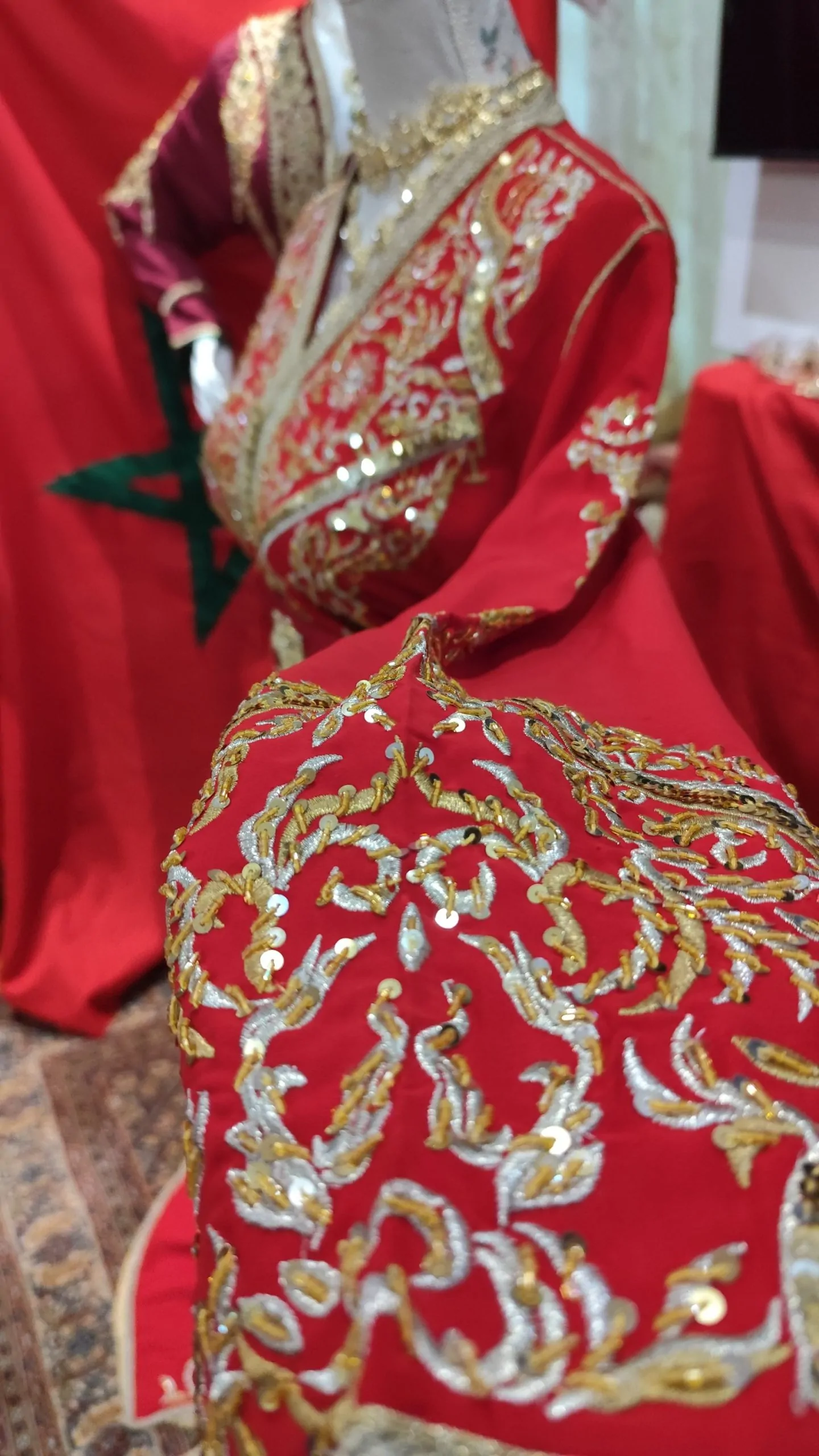 caftan marocain d occasion doublé – Image 4