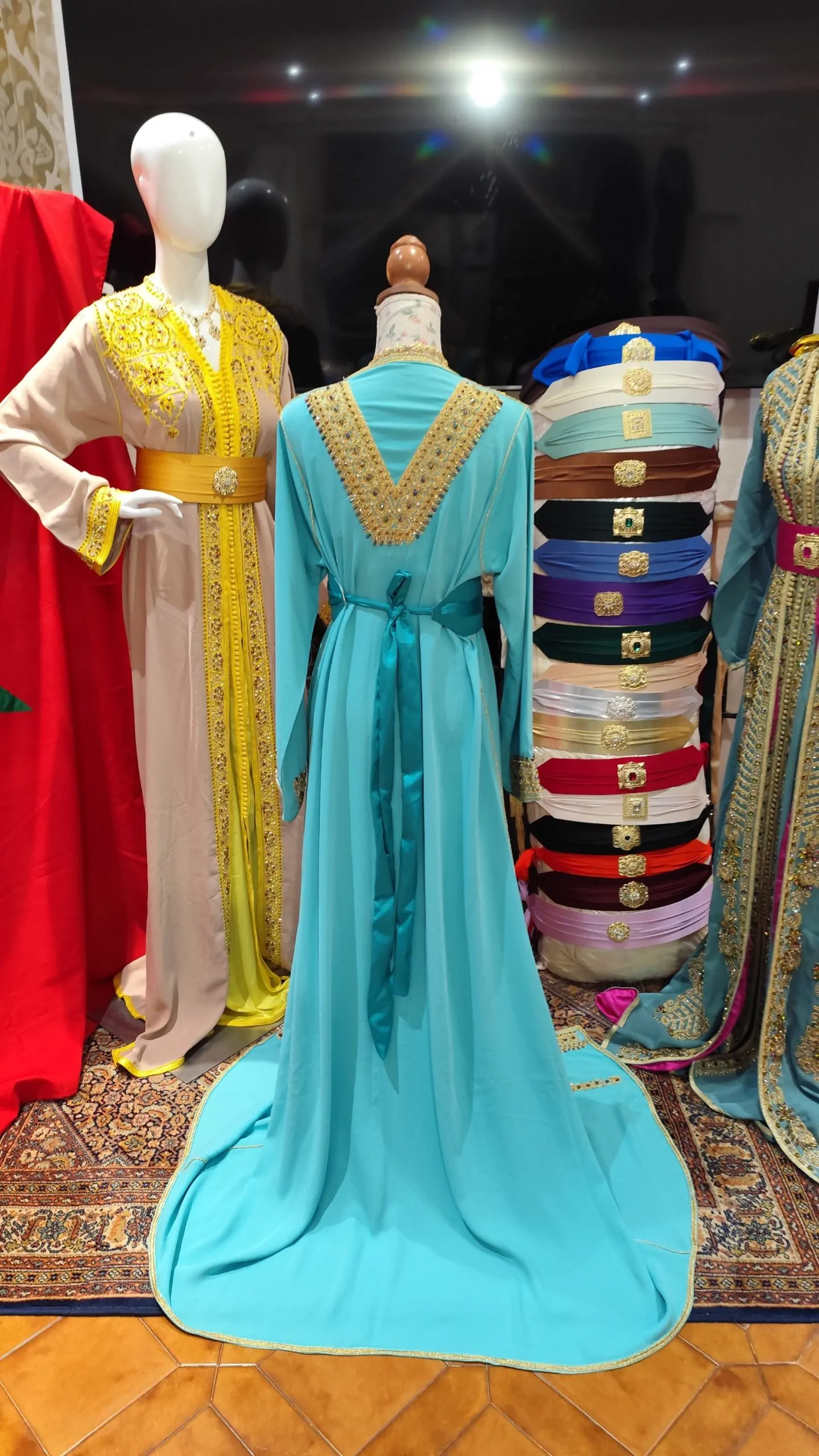 caftan marocain modèle d exposition – Image 5