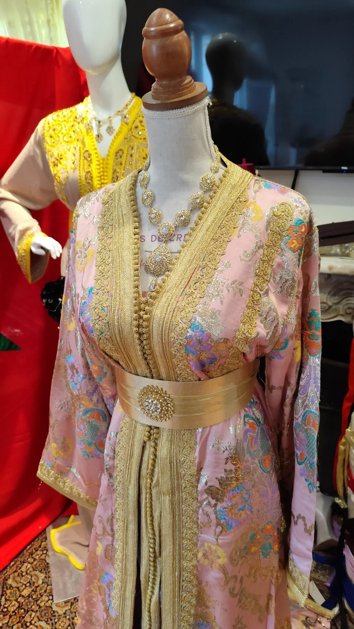 caftan marocain d occasion – Image 11
