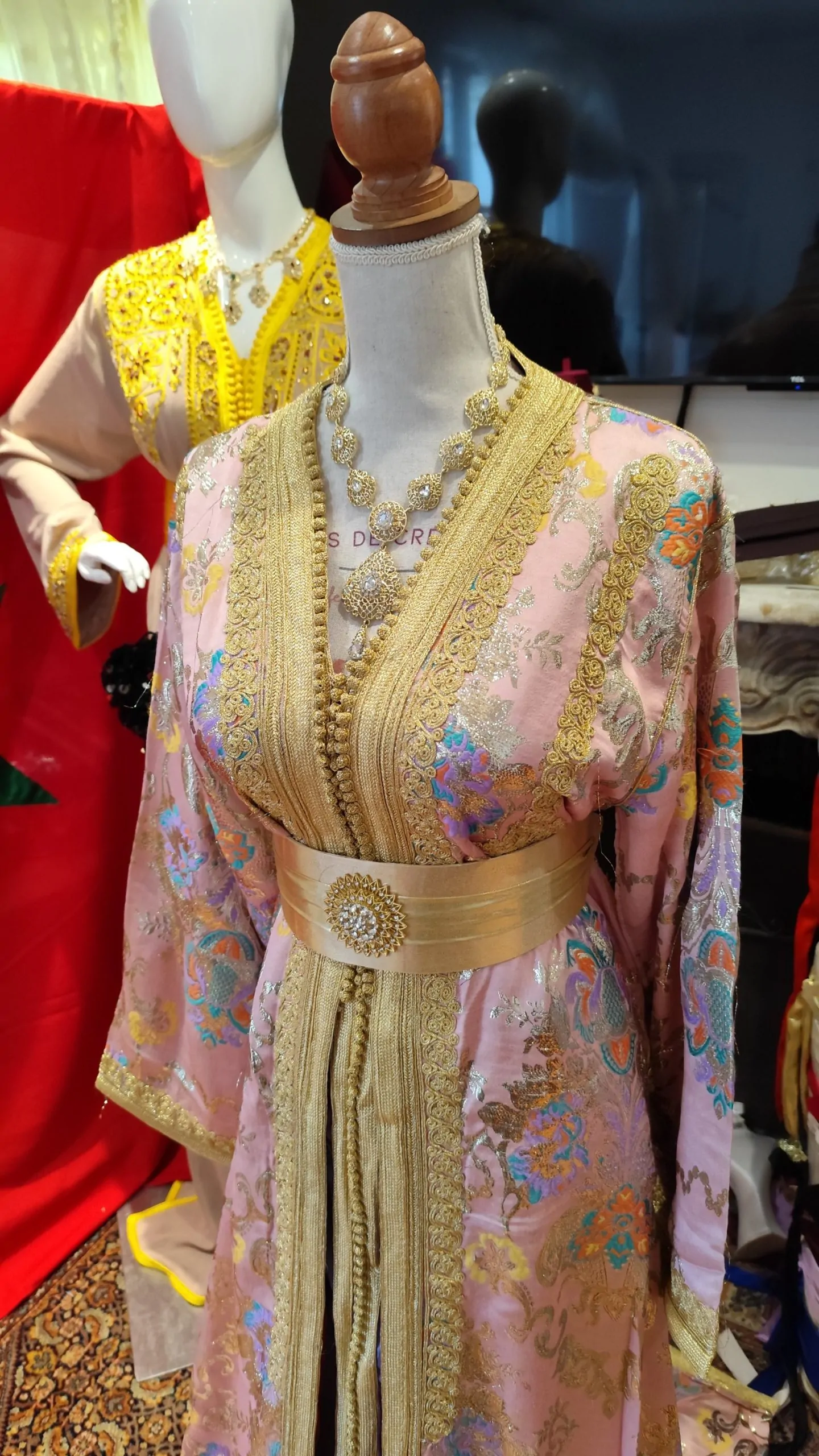 caftan marocain d occasion – Image 3