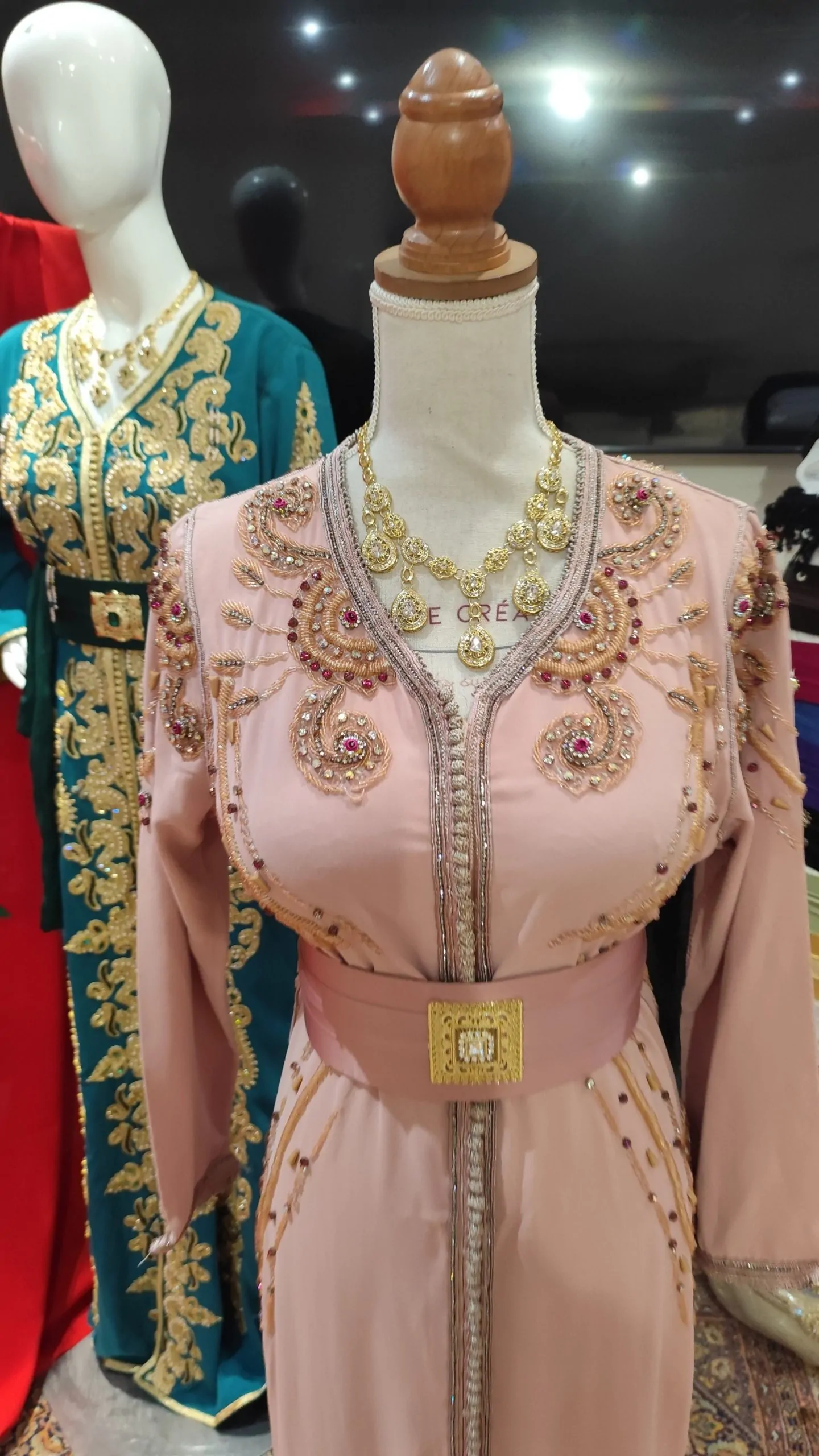 caftan marocain d occasion – Image 9