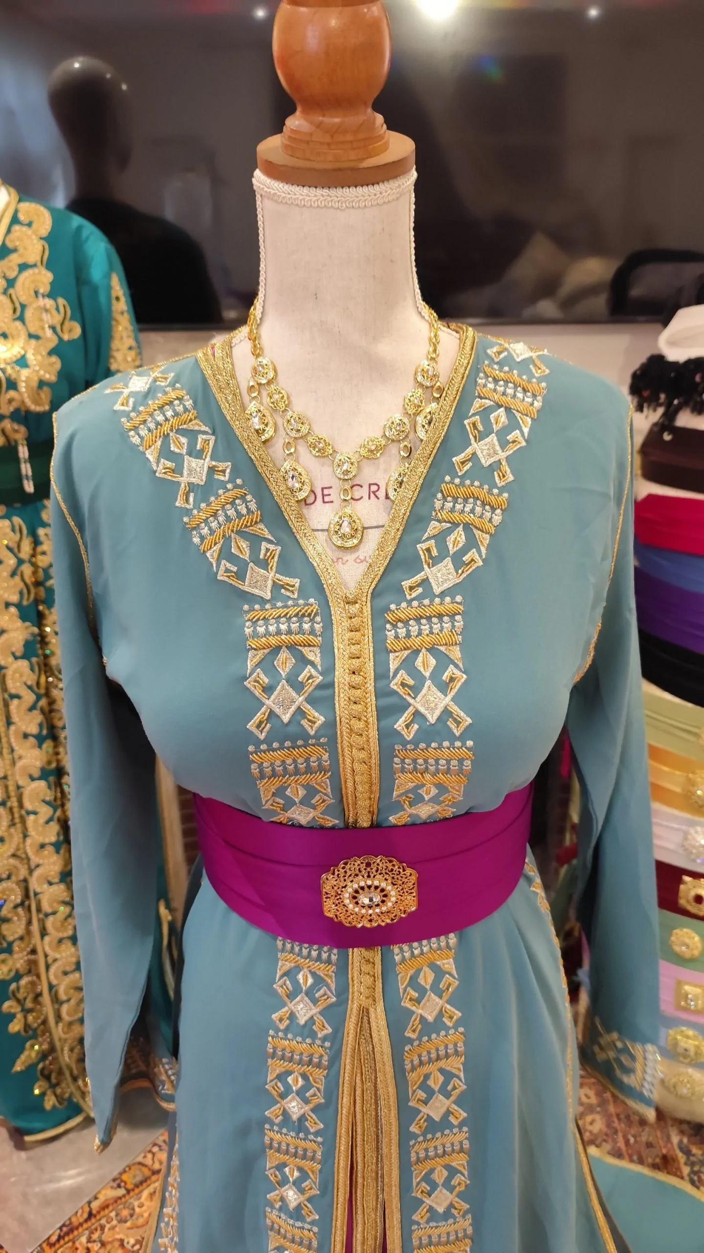 caftan marocain d occasion – Image 2