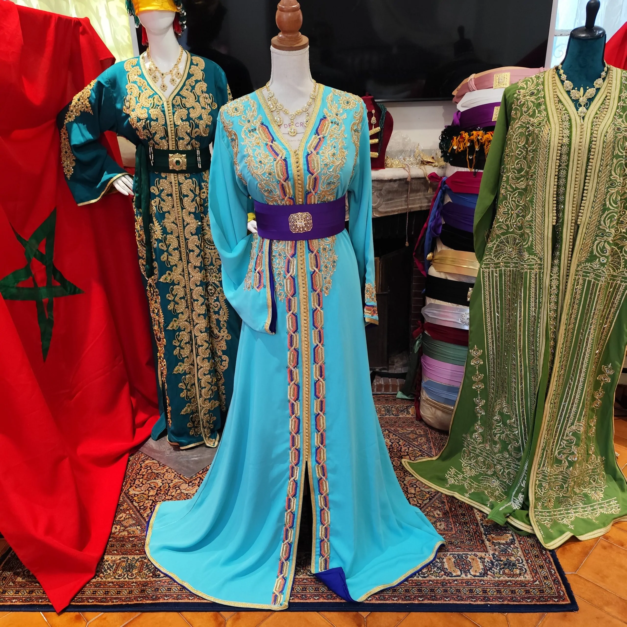 caftan marocain modèle d'exposition – Image 13