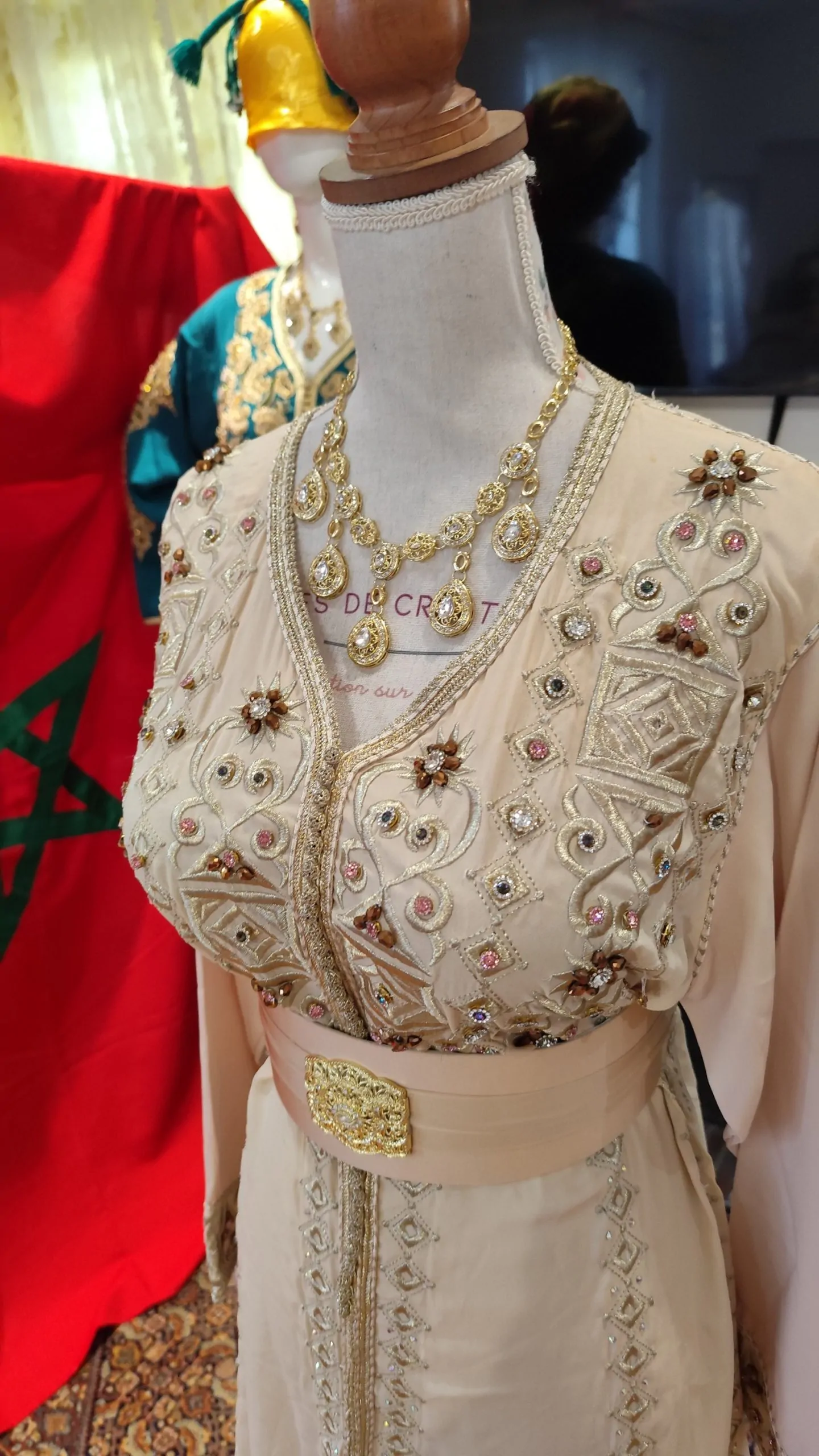 caftan marocain d occasion – Image 4