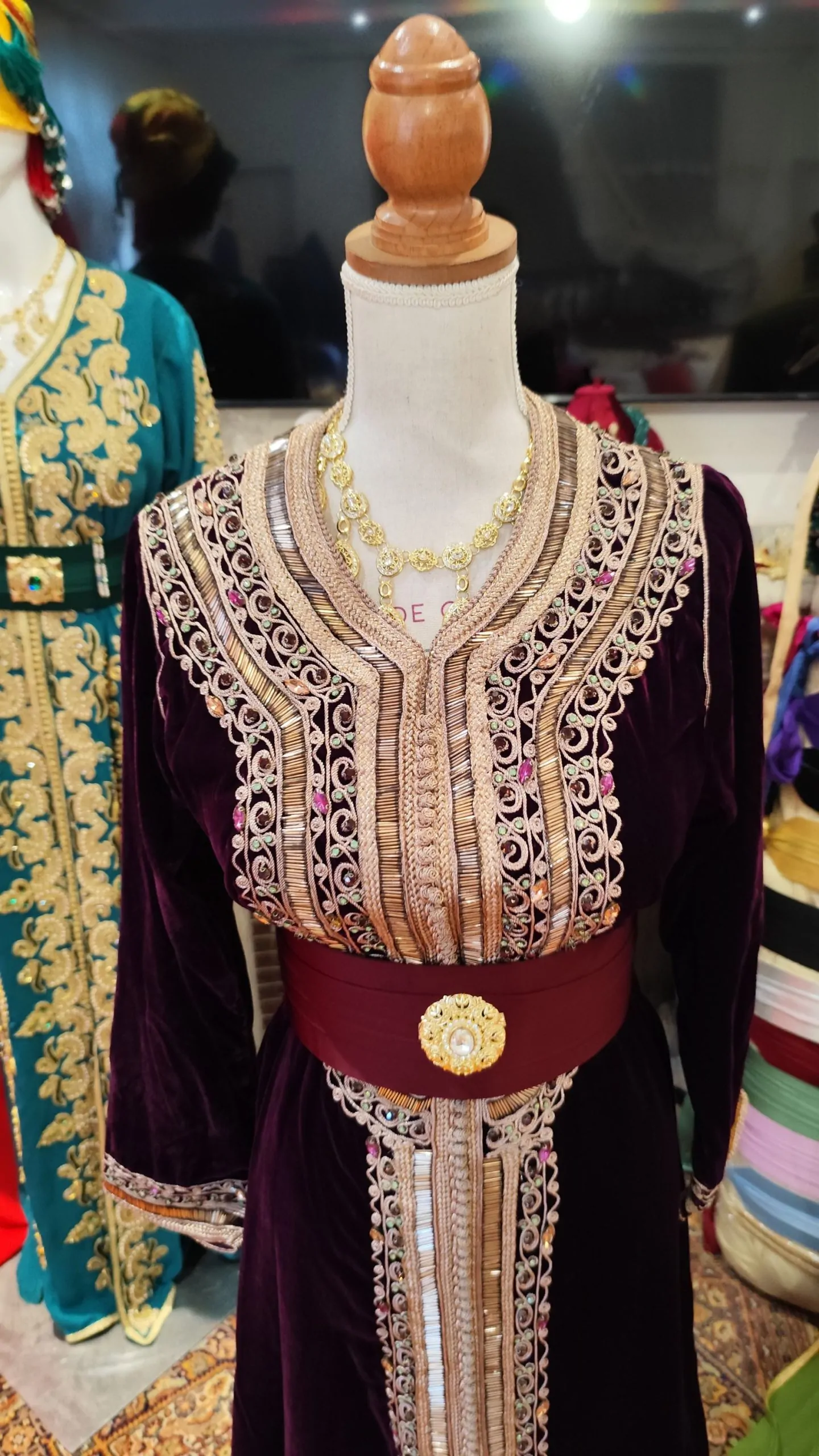 caftan marocain d occasion – Image 4